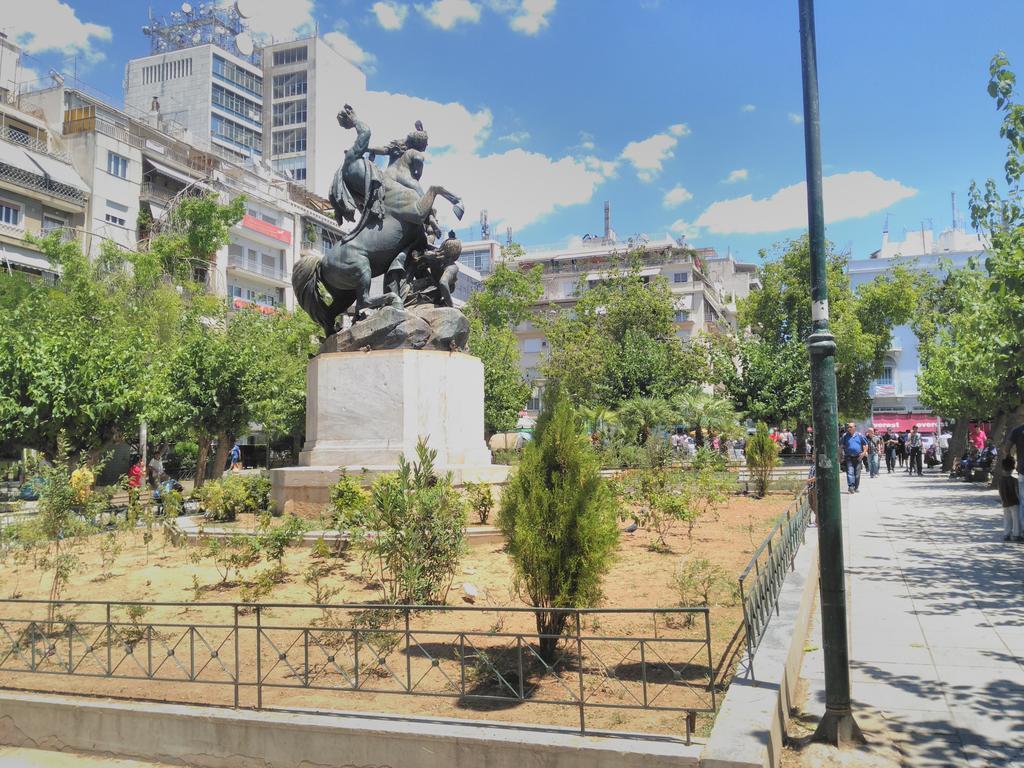 Dionysos Hotel Atina Dış mekan fotoğraf